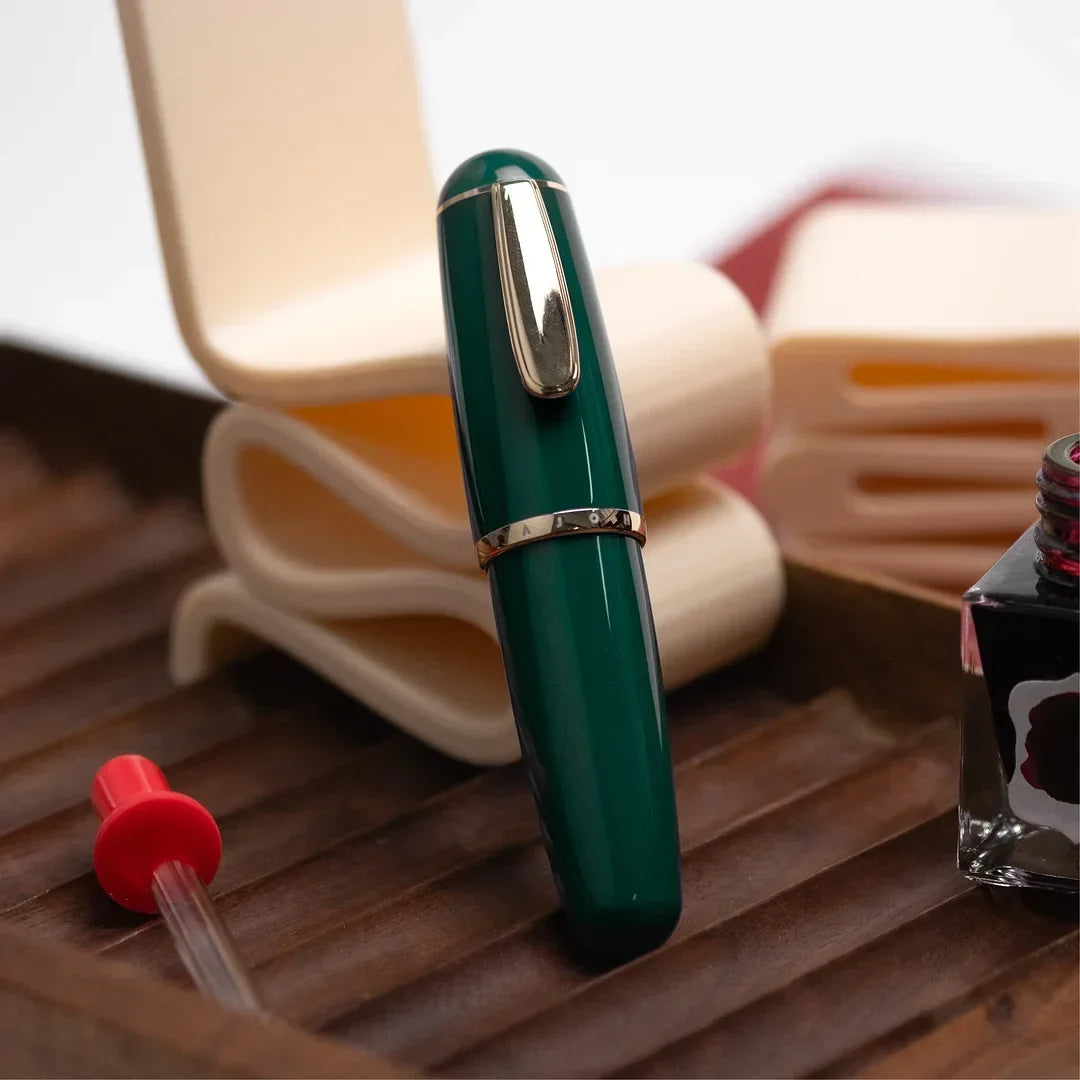 InkFlow – Pluma estilográfica portátil con plumín fino de escritura suave