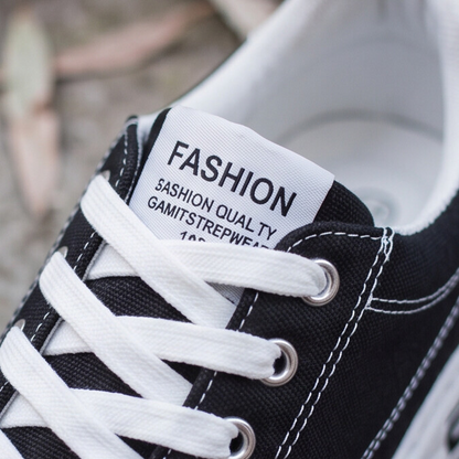 CanvaLift – Plateau-Sneaker mit gestickten Label-Details