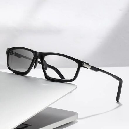 VisionSync – Adaptive Lesebrillen