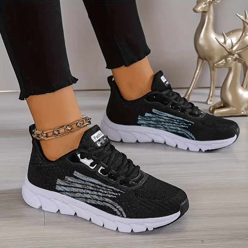 Strider — Sportlicher Mesh-Sneaker mit segmentierter Sohle