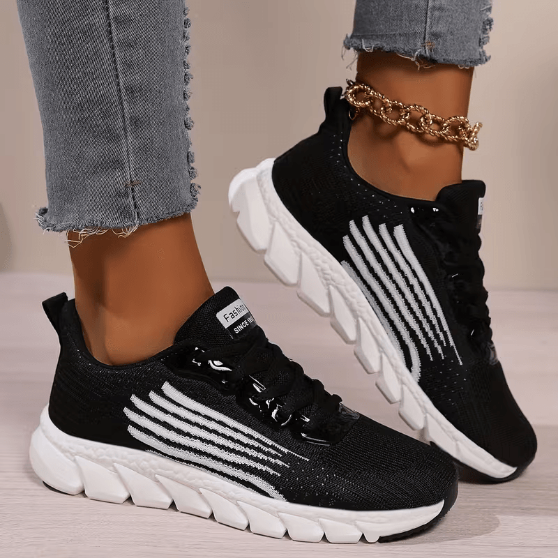 Strider — Sportlicher Mesh-Sneaker mit segmentierter Sohle