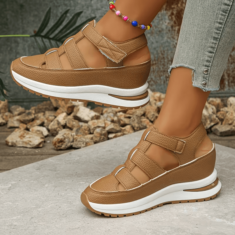 StrapLift — Zapatilla con plataforma y cierre de velcro