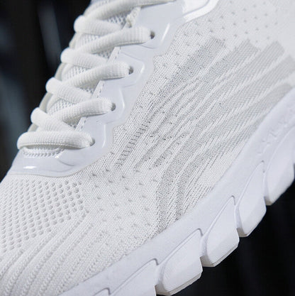 Strider — Sportlicher Mesh-Sneaker mit segmentierter Sohle