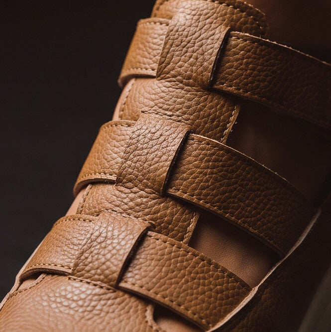 StrapLift — Zapatilla con plataforma y cierre de velcro