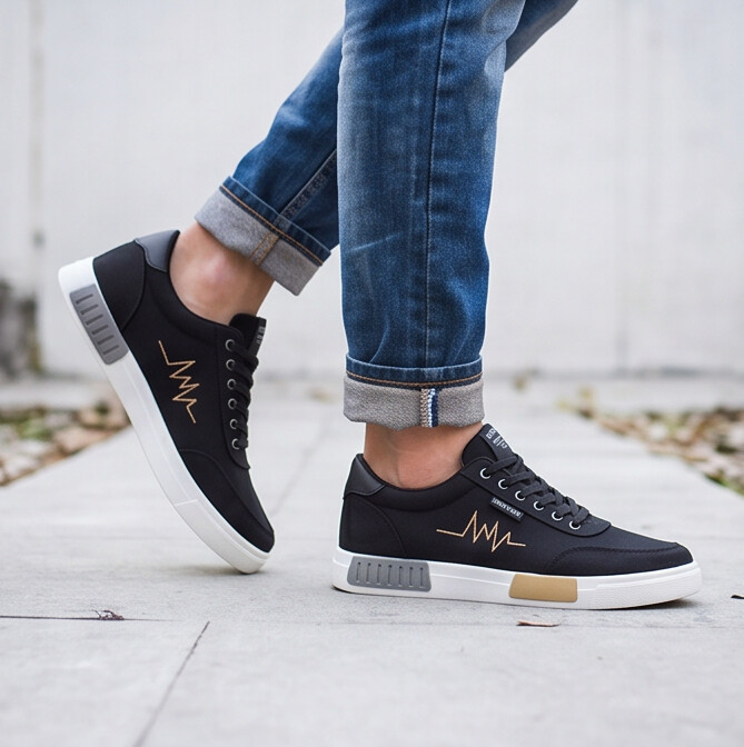 Pulseway — Canvas Sneaker mit Herzschlag-Detail