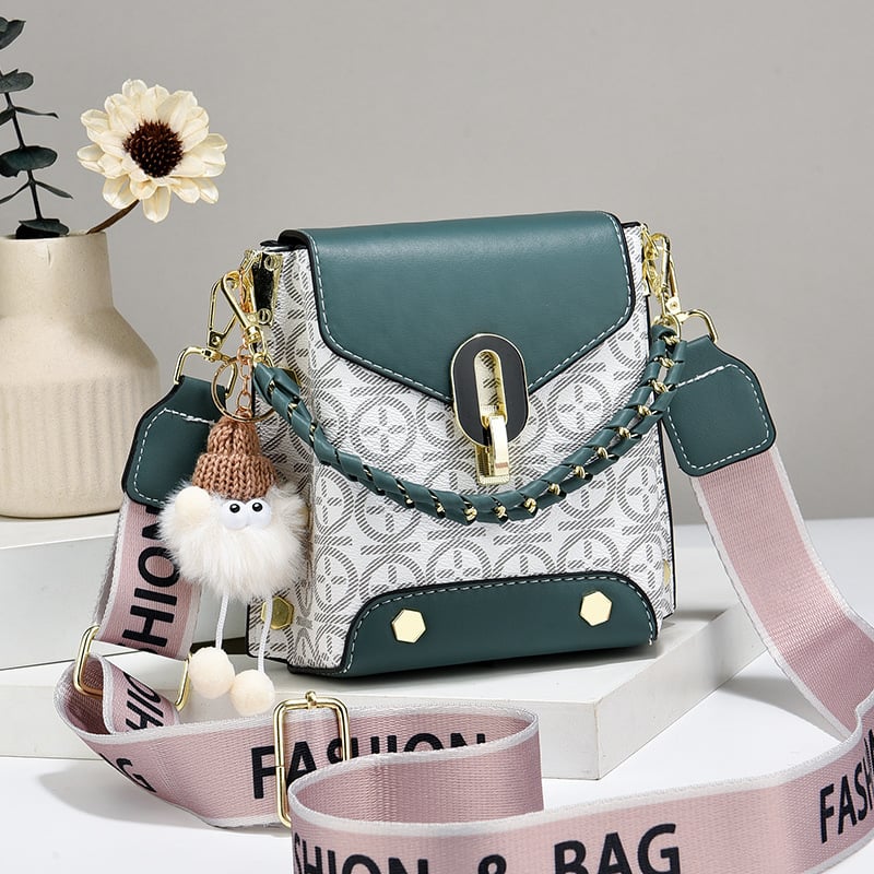 UrbanLuxe – Handtasche mit Kettengriff