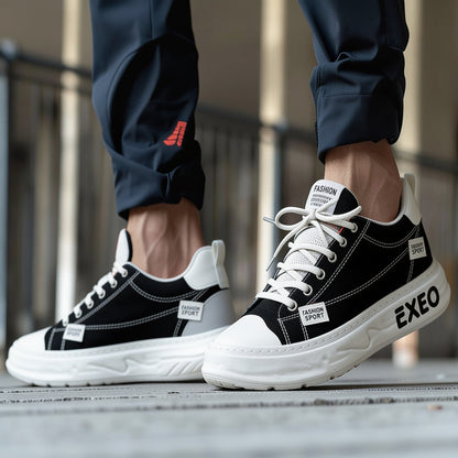 CanvaLift – Plateau-Sneaker mit gestickten Label-Details