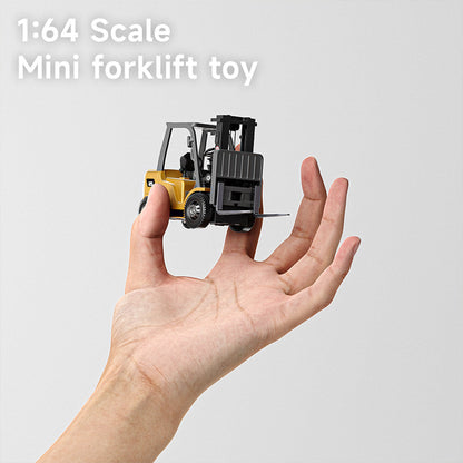 TitanMover – Mini montacargas de construcción RC de escritorio