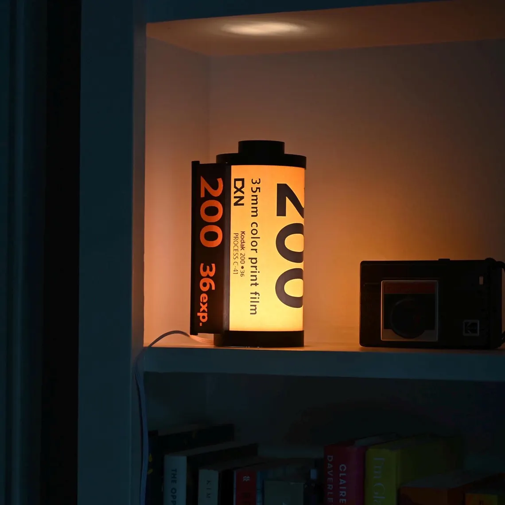 RetroGlow – Lámpara Kodak 200 de película