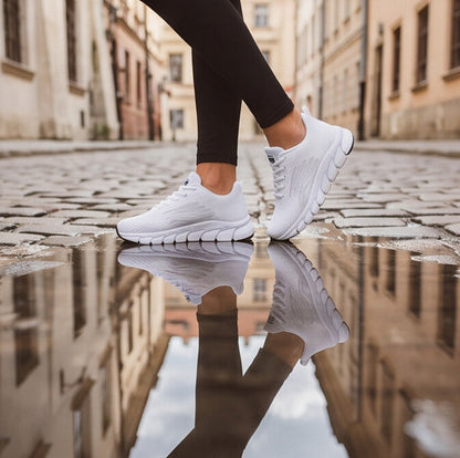 Strider — Sportlicher Mesh-Sneaker mit segmentierter Sohle