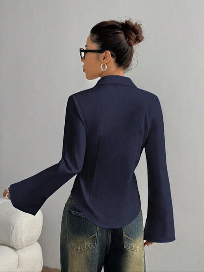 SilhouetteGlow – Camisa entallada para el día a día