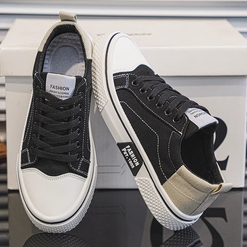 Retroglide — Canvas-Court-Sneaker mit grafischer Sohle
