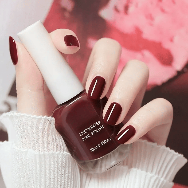 AquaGloss – Ungiftiger Nagellack auf Wasserbasis