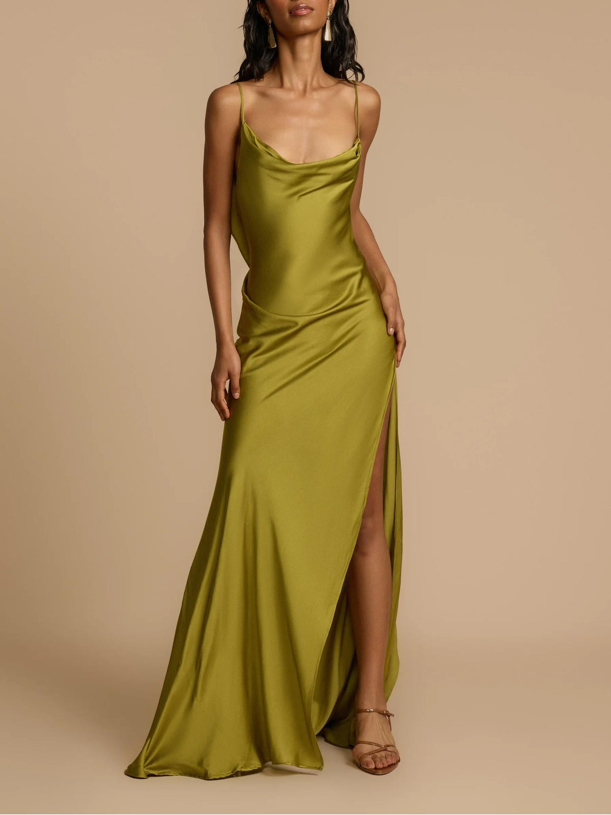 VelvetGrace – Vestido maxi con abertura de comodidad elegante