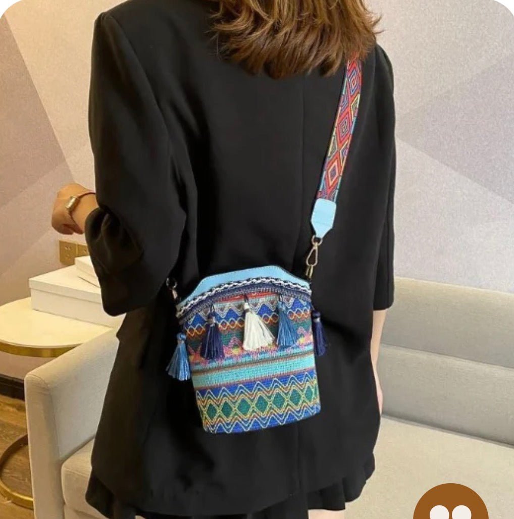 RootedCraft – Von Tradition inspirierte Handtasche