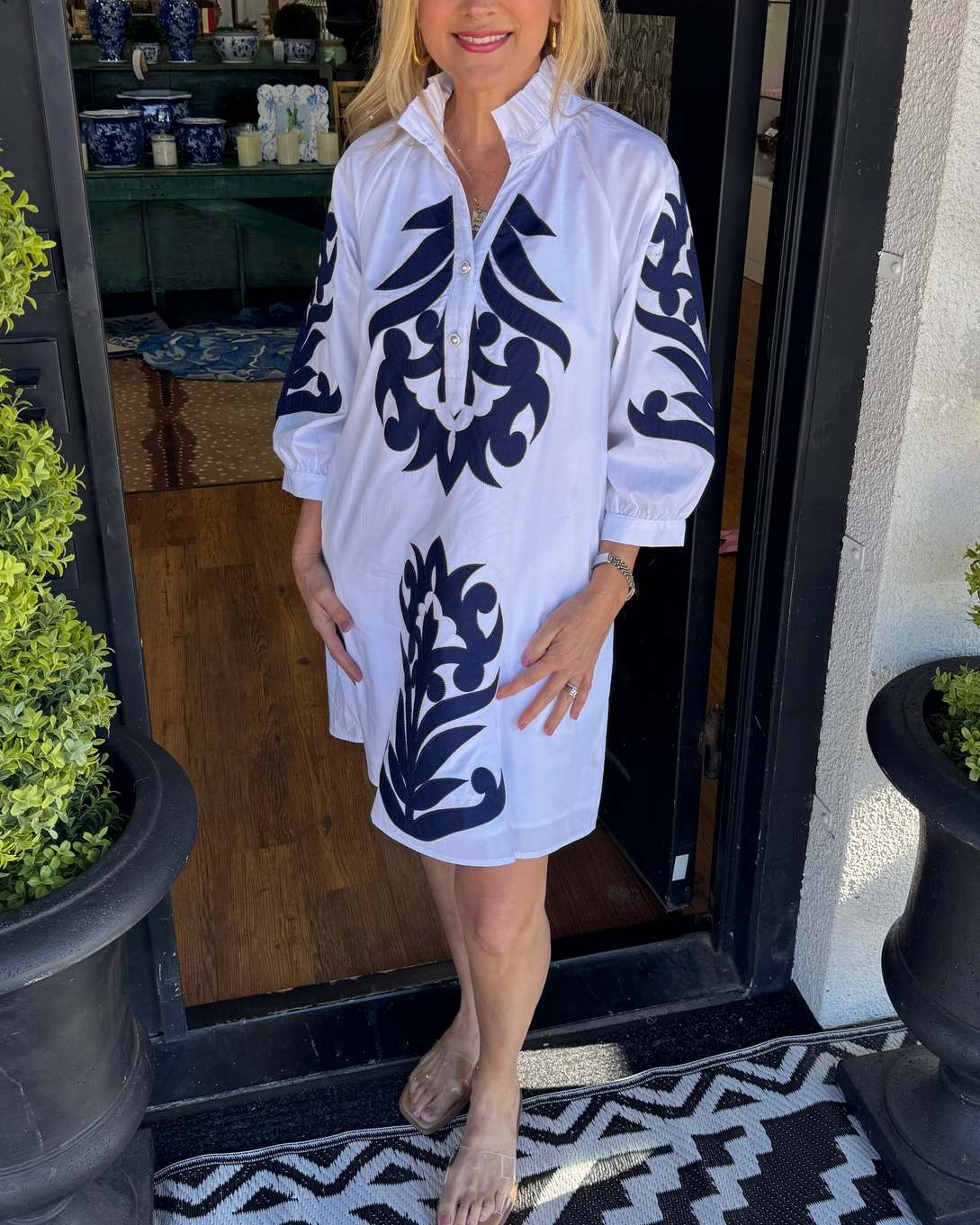 Veloura Chic – Vestido de elegancia natural