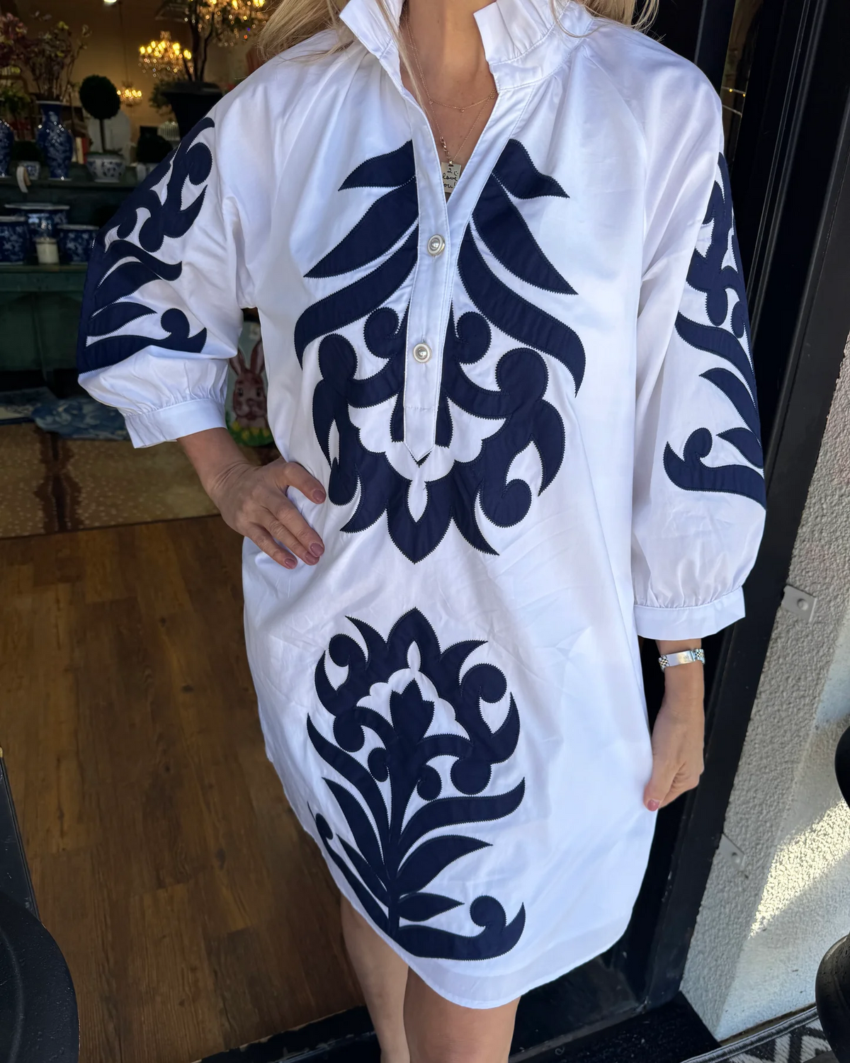 Veloura Chic – Vestido de elegancia natural