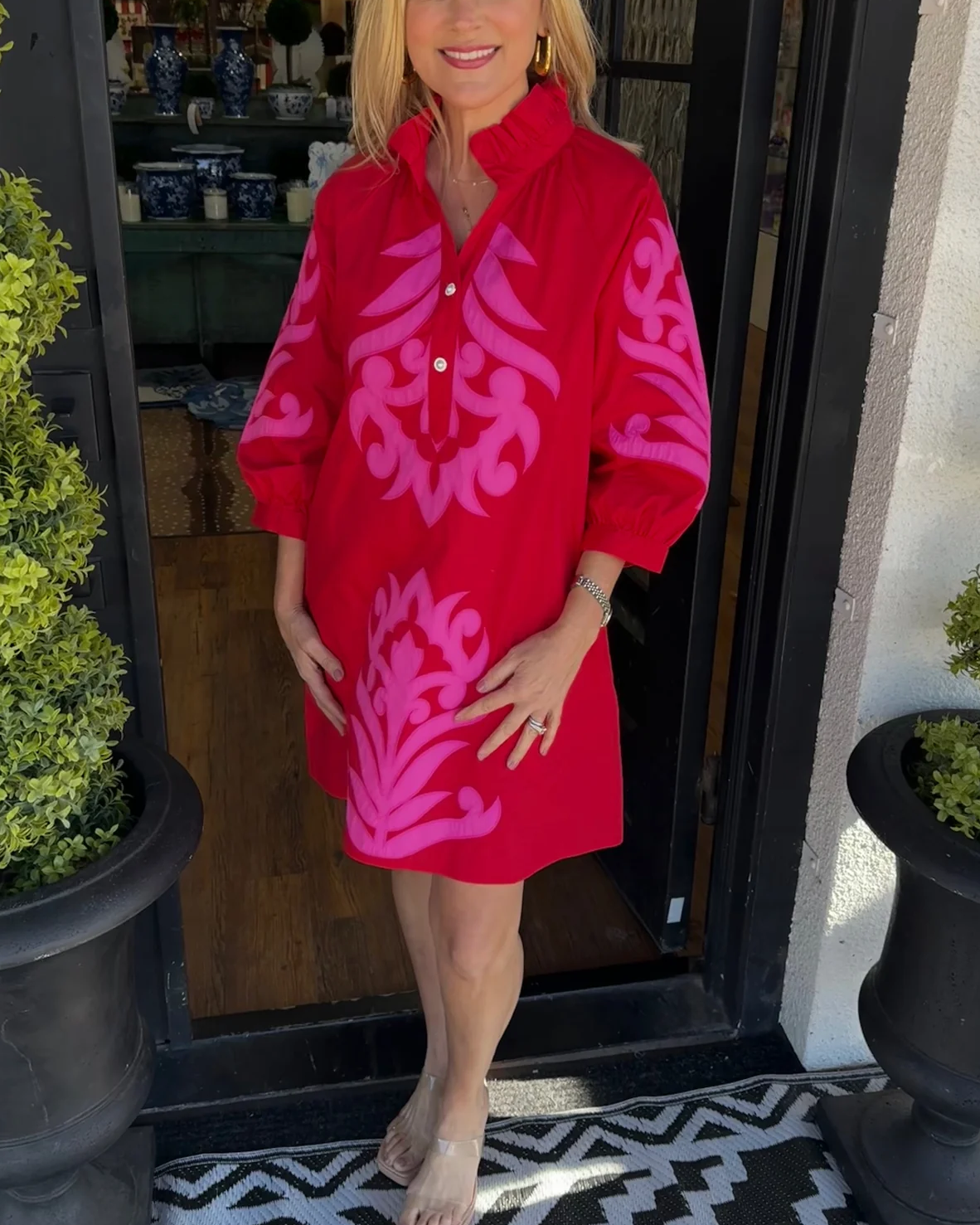 Veloura Chic – Vestido de elegancia natural