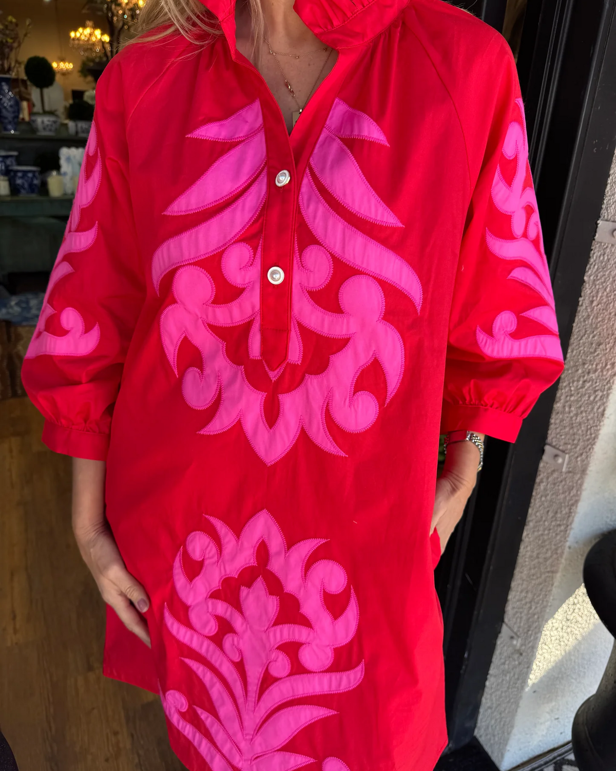 Veloura Chic – Vestido de elegancia natural