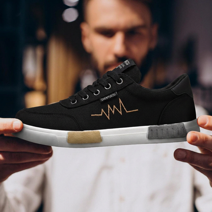 Pulseway — Canvas Sneaker mit Herzschlag-Detail