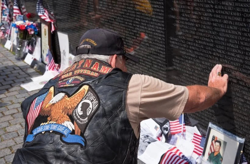 ValorFlame - Encendedor de Edición Limitada Conmemorativo para Veteranos de Vietnam 🇺🇸