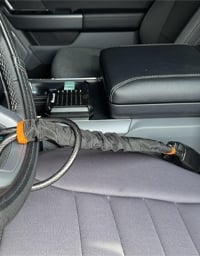 DriveDefender | Sistema antirrobo para coche con bloqueo del cinturón de seguridad y el volante