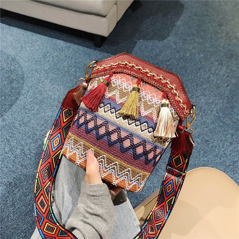 RootedCraft – Von Tradition inspirierte Handtasche