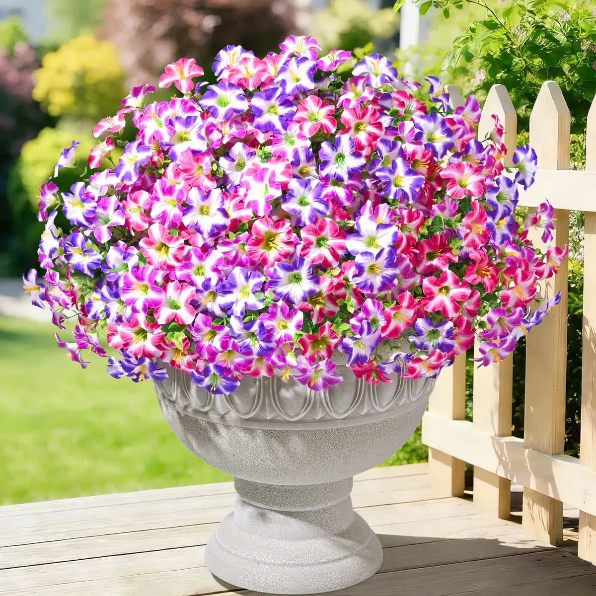 EverBloom – Flores de Petunia Artificiales Resistentes a los Rayos UV