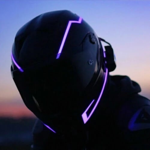 BeamFlex – Sicherheitslicht für Motorradhelme
