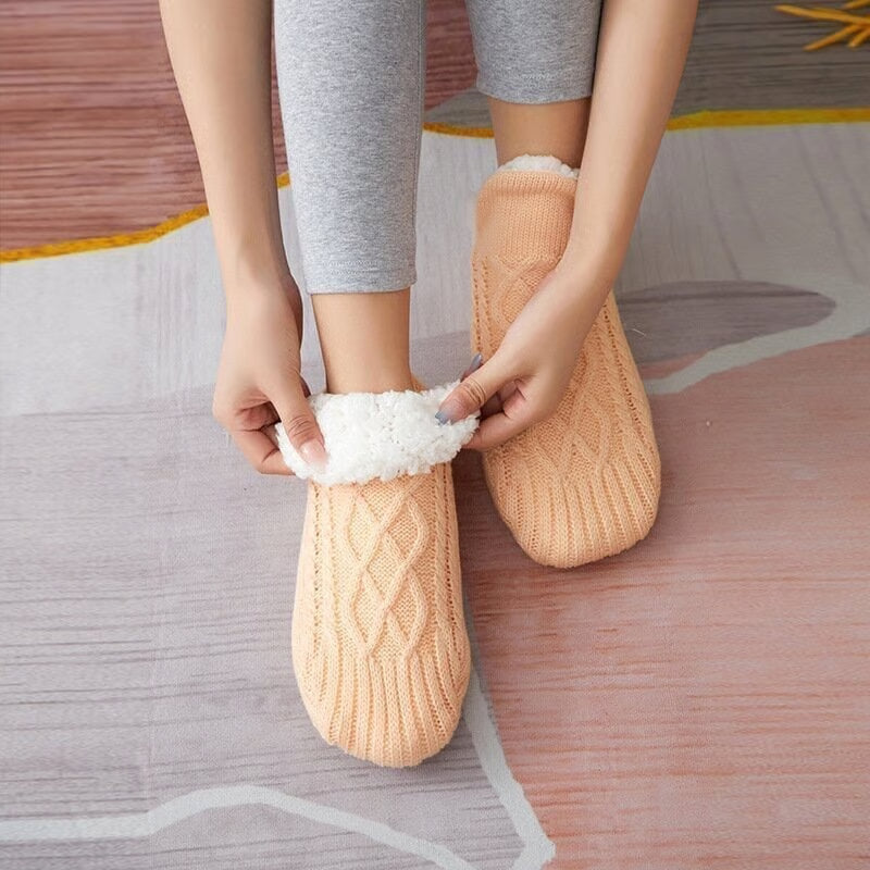 CloudWarm – Calcetines Antideslizantes de Interior