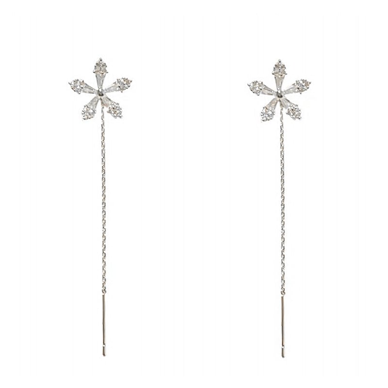 BloomSpark – Glänzende Diamantblumen-Ohrringe