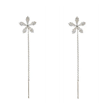 BloomSpark – Glänzende Diamantblumen-Ohrringe