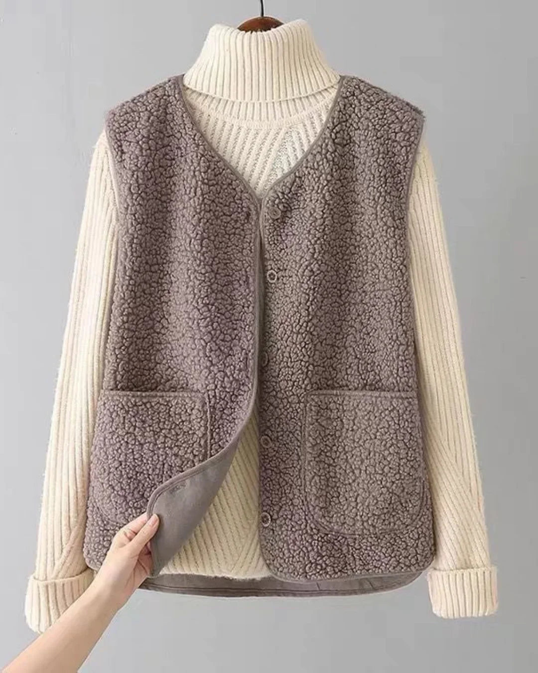 Solene™ – Pariser Wollstrickjacke für mühelose Eleganz