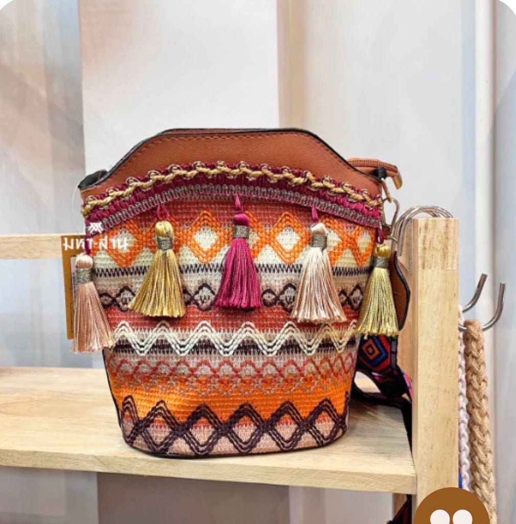 RootedCraft – Von Tradition inspirierte Handtasche