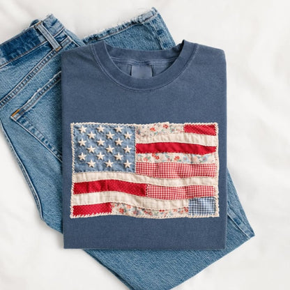 RedWhiteRebel – Camiseta con retazos de bandera estadounidense retro