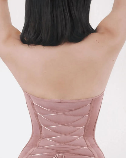 CurveLuxe – Nahtloser Tanga-Body mit Schnürung am Rücken