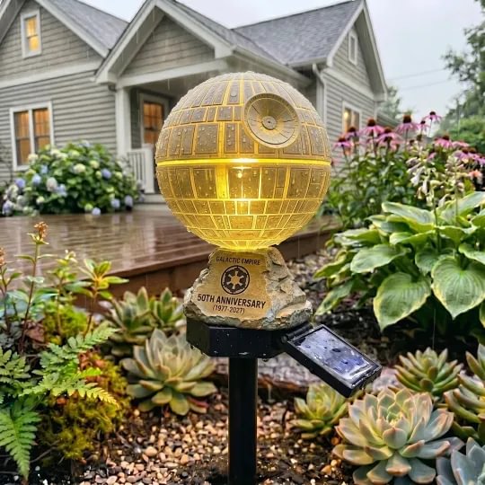 TitanFlame – LED-Solar-Monster-Gartenleuchte