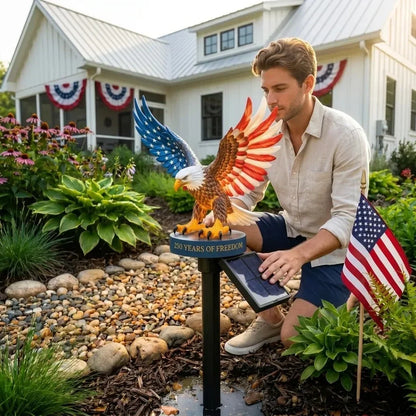PatriotFlame – Estaca de jardín Águila Solar