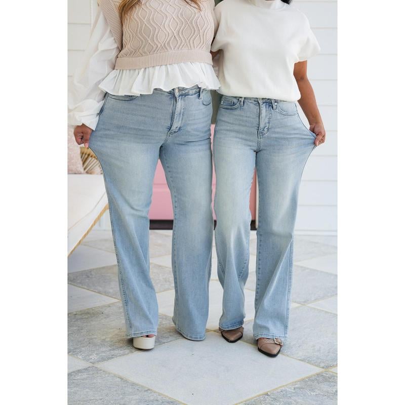 ShapeDenim – Jeans de pernera recta con lavado vintage