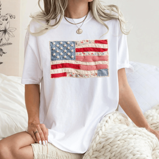 RedWhiteRebel – Camiseta con retazos de bandera estadounidense retro