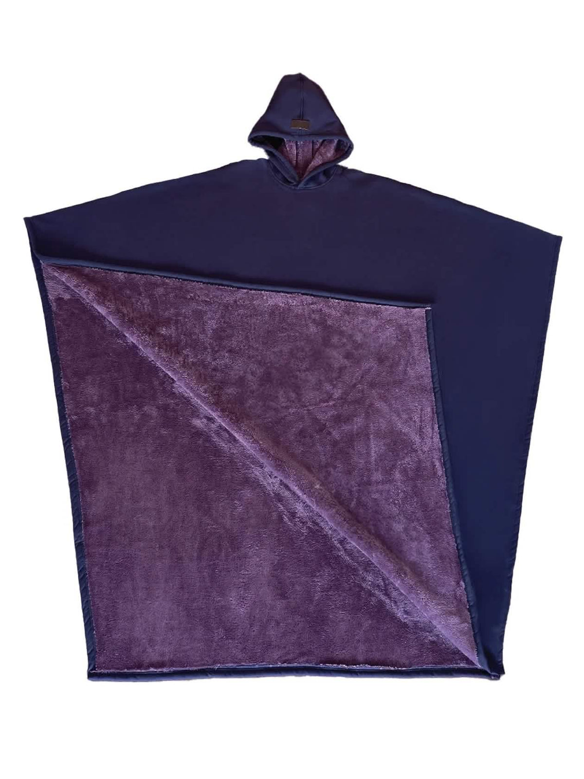 FleeceGuard™ – Capa con capucha térmica ultrasuave para una calidez acogedora