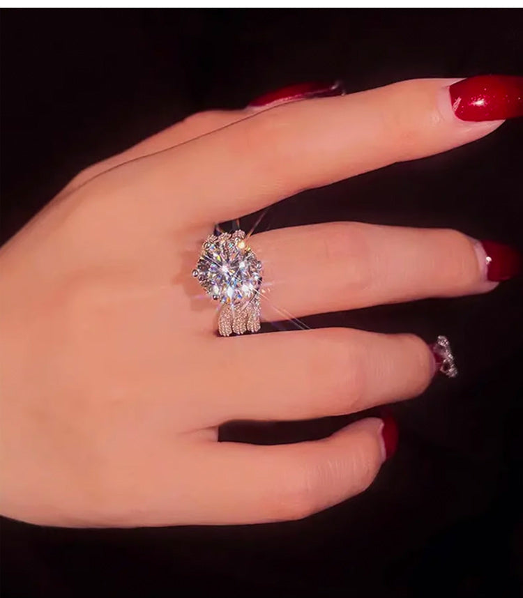 RomaBrilliance – Elegante Anillo de Moissanita de 5 Quilates