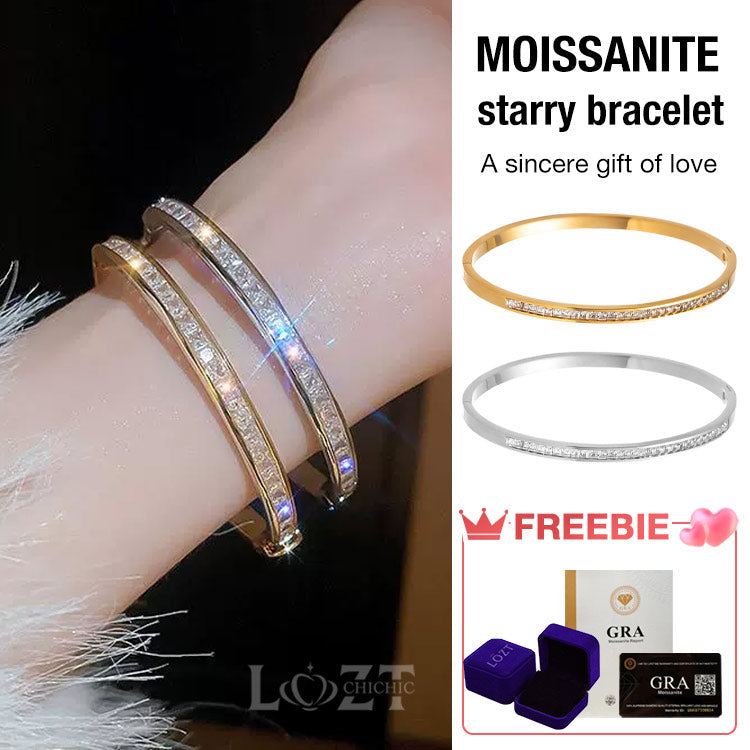 StarlightAura – Elegante Pulsera de Dijes