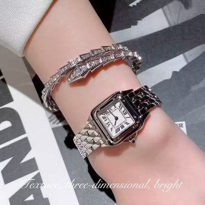SerpentGlow – Pulsera de brazalete abierto con forma de serpiente de circonita