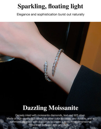 SerpentGlow – Pulsera de brazalete abierto con forma de serpiente de circonita
