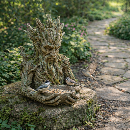 Das stille Opfer: Eine baumintegrierte Vogelfutter-Skulptur