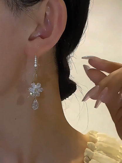 Lunora – Pendientes llamativos bañados en oro