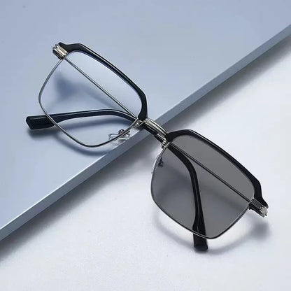 TitanView – Gafas presbícicas con luz azul adaptativa
