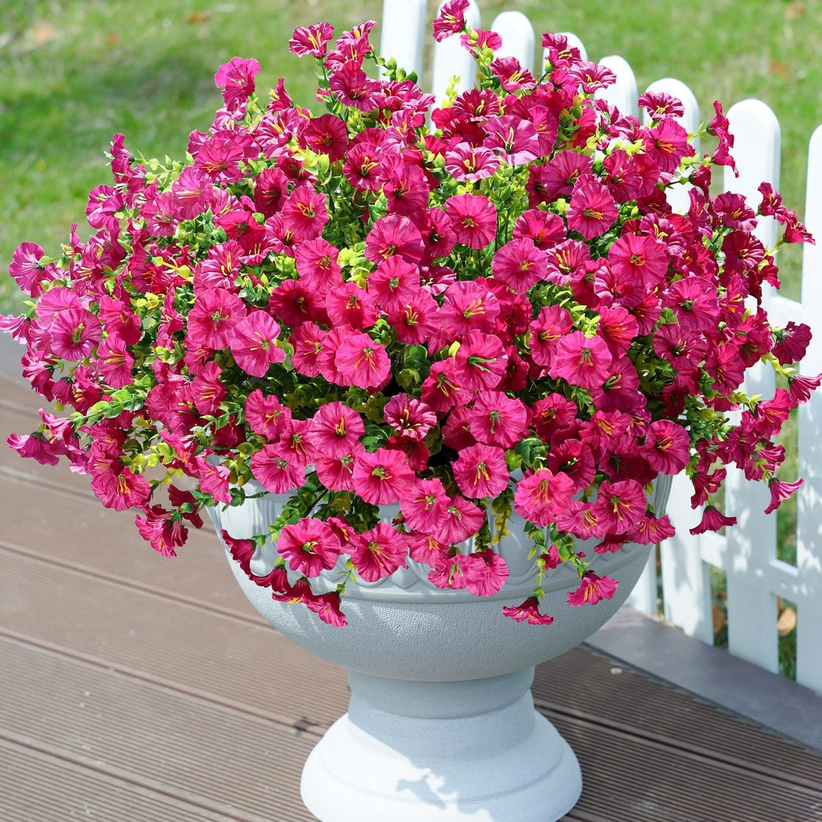 EverBloom – Flores de Petunia Artificiales Resistentes a los Rayos UV