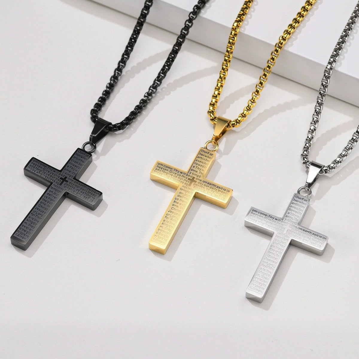 FaithScript – Collar con crucifijo "El Padrenuestro"